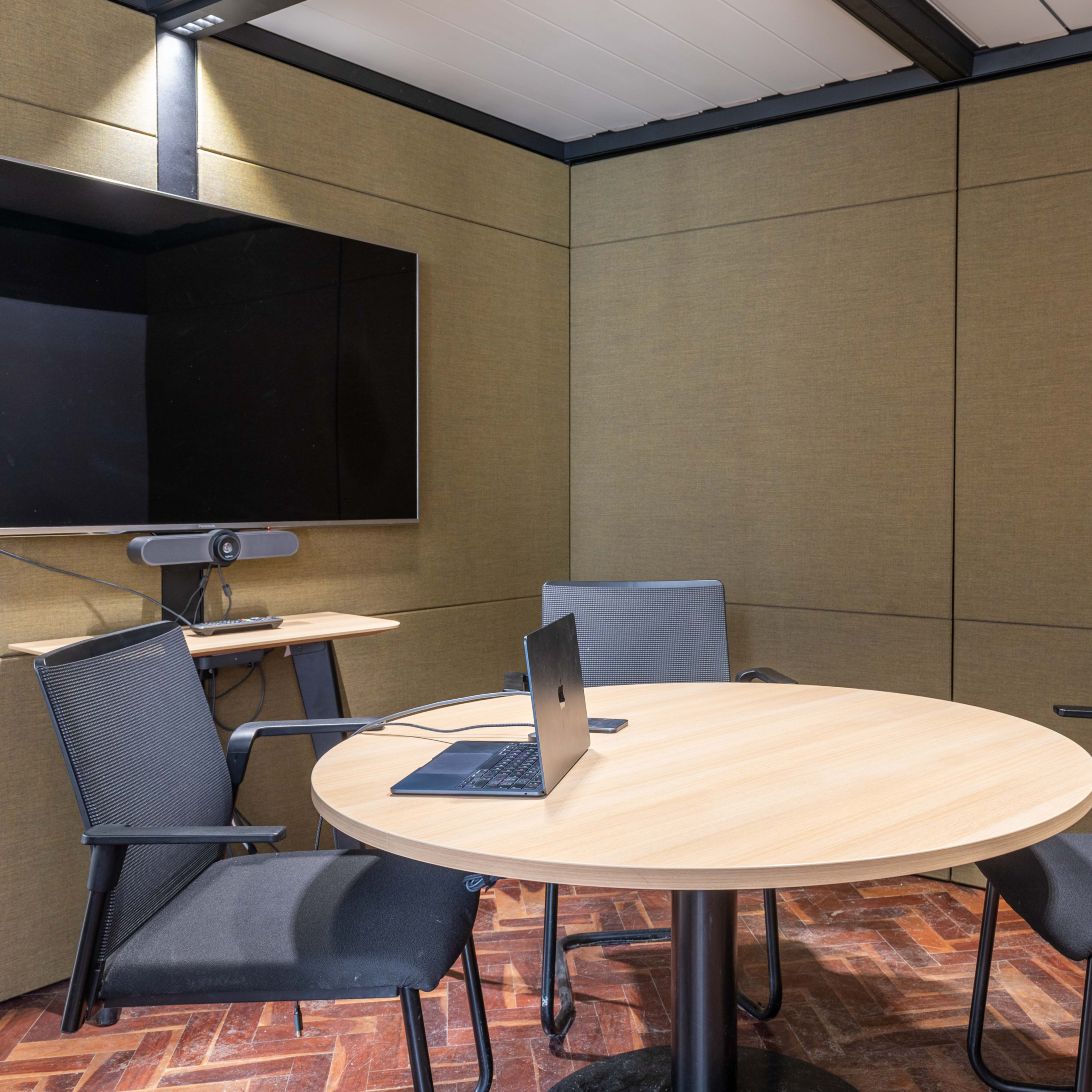eOffice Soho HQ  Meeting Room Product Image